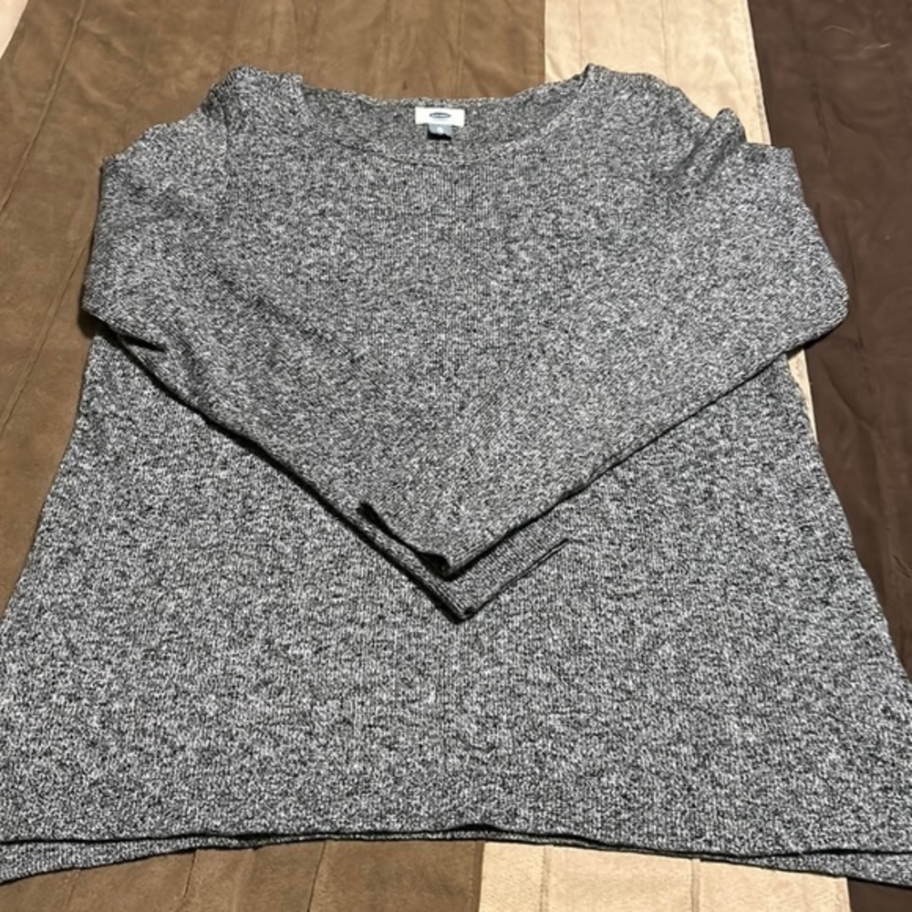 Old Navy lightweight sweater top
